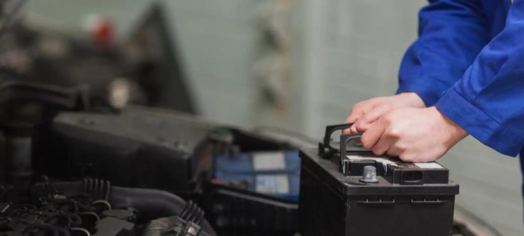 FEBI - Nová autobatéria a výmena snímača rýchlosti kolesa
